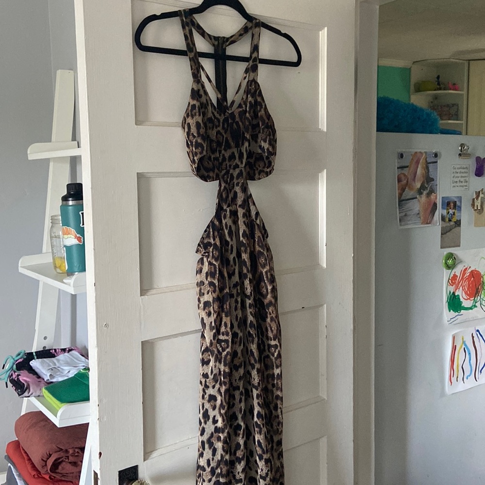 Cut out maxi